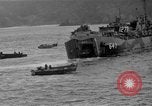 Standbild Landungsboote Tanks Okinawa Ryukyu Inseln, 1945, aus Sekunde 46 historischem Filmmaterial Videoclip 65675042110