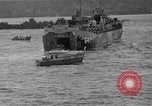 Standbild Landungsboote Tanks Okinawa Ryukyu Inseln, 1945, aus Sekunde 50 historischem Filmmaterial Videoclip 65675042110