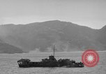 Standbild Landungsboote Tanks Okinawa Ryukyu Inseln, 1945, aus Sekunde 59 historischem Filmmaterial Videoclip 65675042110