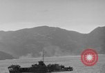 Standbild Landungsboote Tanks Okinawa Ryukyu Inseln, 1945, aus Sekunde 61 historischem Filmmaterial Videoclip 65675042110