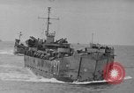 Standbild Landing Ship Tank Okinawa Ryukyu Inseln, 1945, aus Sekunde 16 historischem Filmmaterial Videoclip 65675042112