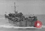 Standbild Landing Ship Tank Okinawa Ryukyu Inseln, 1945, aus Sekunde 18 historischem Filmmaterial Videoclip 65675042112