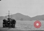 Image des navires alliés Iheya-Jima attaque Iheya Jima Japon, 1945, de la seconde 32 séquences d'archives historiques vidéo 65675042115