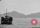 Image des navires alliés Iheya-Jima attaque Iheya Jima Japon, 1945, de la seconde 43 séquences d'archives historiques vidéo 65675042115
