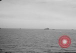 Image des navires alliés Iheya-Jima attaque Iheya Jima Japon, 1945, de la seconde 49 séquences d'archives historiques vidéo 65675042115