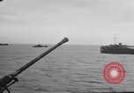 Image des navires alliés Iheya-Jima attaque Iheya Jima Japon, 1945, de la seconde 58 séquences d'archives historiques vidéo 65675042115