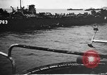 Standbild uns LST an Iheya Jima Angriff Iheya Jima Japan, 1945, aus Sekunde 26 historischem Filmmaterial Videoclip 65675042116