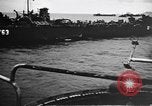 Standbild uns LST an Iheya Jima Angriff Iheya Jima Japan, 1945, aus Sekunde 28 historischem Filmmaterial Videoclip 65675042116