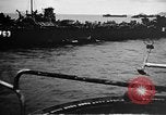 Standbild uns LST an Iheya Jima Angriff Iheya Jima Japan, 1945, aus Sekunde 30 historischem Filmmaterial Videoclip 65675042116