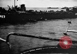 Standbild uns LST an Iheya Jima Angriff Iheya Jima Japan, 1945, aus Sekunde 32 historischem Filmmaterial Videoclip 65675042116