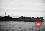 Standbild uns LST an Iheya Jima Angriff Iheya Jima Japan, 1945, aus Sekunde 37 historischem Filmmaterial Videoclip 65675042116