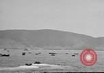 Standbild Rauch Bildschirm auf Iheya Jima Strand Iheya Jima Japan, 1945, aus Sekunde 10 historischem Filmmaterial Videoclip 65675042117