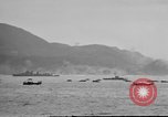 Standbild Rauch Bildschirm auf Iheya Jima Strand Iheya Jima Japan, 1945, aus Sekunde 23 historischem Filmmaterial Videoclip 65675042117