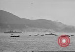 Standbild Rauch Bildschirm auf Iheya Jima Strand Iheya Jima Japan, 1945, aus Sekunde 26 historischem Filmmaterial Videoclip 65675042117