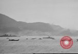 Standbild Rauch Bildschirm auf Iheya Jima Strand Iheya Jima Japan, 1945, aus Sekunde 30 historischem Filmmaterial Videoclip 65675042117