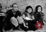 Standbild verletzten Japaner auf Iheya Jima Iheya Jima Japan, 1945, aus Sekunde 28 historischem Filmmaterial Videoclip 65675042118