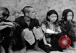 Standbild verletzten Japaner auf Iheya Jima Iheya Jima Japan, 1945, aus Sekunde 31 historischem Filmmaterial Videoclip 65675042118