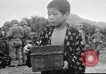 Standbild verletzten Japaner auf Iheya Jima Iheya Jima Japan, 1945, aus Sekunde 54 historischem Filmmaterial Videoclip 65675042118