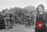 Standbild verletzten Japaner auf Iheya Jima Iheya Jima Japan, 1945, aus Sekunde 56 historischem Filmmaterial Videoclip 65675042118