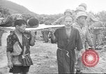 Standbild verletzten Japaner auf Iheya Jima Iheya Jima Japan, 1945, aus Sekunde 59 historischem Filmmaterial Videoclip 65675042118