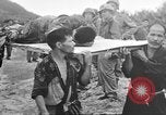Standbild verletzten Japaner auf Iheya Jima Iheya Jima Japan, 1945, aus Sekunde 61 historischem Filmmaterial Videoclip 65675042118