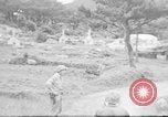 Standbild US Military Police guard Japanisch auf Iheya Jima Iheya Jima Japan, 1945, aus Sekunde 3 historischem Filmmaterial Videoclip 65675042119