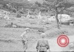 Standbild US Military Police guard Japanisch auf Iheya Jima Iheya Jima Japan, 1945, aus Sekunde 5 historischem Filmmaterial Videoclip 65675042119