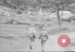 Standbild US Military Police guard Japanisch auf Iheya Jima Iheya Jima Japan, 1945, aus Sekunde 8 historischem Filmmaterial Videoclip 65675042119