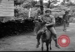 Standbild US Military Police guard Japanisch auf Iheya Jima Iheya Jima Japan, 1945, aus Sekunde 11 historischem Filmmaterial Videoclip 65675042119