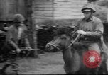 Standbild US Military Police guard Japanisch auf Iheya Jima Iheya Jima Japan, 1945, aus Sekunde 12 historischem Filmmaterial Videoclip 65675042119