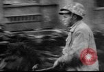 Standbild US Military Police guard Japanisch auf Iheya Jima Iheya Jima Japan, 1945, aus Sekunde 13 historischem Filmmaterial Videoclip 65675042119