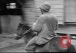 Standbild US Military Police guard Japanisch auf Iheya Jima Iheya Jima Japan, 1945, aus Sekunde 14 historischem Filmmaterial Videoclip 65675042119