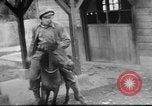 Standbild US Military Police guard Japanisch auf Iheya Jima Iheya Jima Japan, 1945, aus Sekunde 17 historischem Filmmaterial Videoclip 65675042119