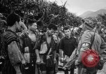 Standbild US Military Police guard Japanisch auf Iheya Jima Iheya Jima Japan, 1945, aus Sekunde 28 historischem Filmmaterial Videoclip 65675042119