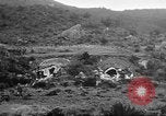 Standbild US Military Police guard Japanisch auf Iheya Jima Iheya Jima Japan, 1945, aus Sekunde 34 historischem Filmmaterial Videoclip 65675042119