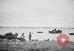 Standbild US Military Police guard Japanisch auf Iheya Jima Iheya Jima Japan, 1945, aus Sekunde 40 historischem Filmmaterial Videoclip 65675042119