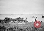 Standbild US Military Police guard Japanisch auf Iheya Jima Iheya Jima Japan, 1945, aus Sekunde 52 historischem Filmmaterial Videoclip 65675042119