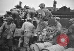 Standbild US Military Police guard Japanisch auf Iheya Jima Iheya Jima Japan, 1945, aus Sekunde 57 historischem Filmmaterial Videoclip 65675042119