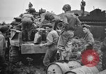 Standbild US Military Police guard Japanisch auf Iheya Jima Iheya Jima Japan, 1945, aus Sekunde 59 historischem Filmmaterial Videoclip 65675042119