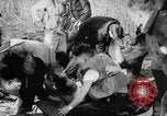 Immagine di Uomini feriti Nanchino Cina, 1937, secondo 14 filmato di repertorio 65675042123