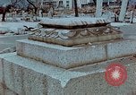Standbild Granit Stein Laterne Hiroshima Japan, 1946, aus Sekunde 4 historischem Filmmaterial Videoclip 65675042127