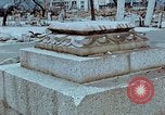 Standbild Granit Stein Laterne Hiroshima Japan, 1946, aus Sekunde 15 historischem Filmmaterial Videoclip 65675042127