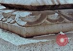 Standbild Granit Stein Laterne Hiroshima Japan, 1946, aus Sekunde 26 historischem Filmmaterial Videoclip 65675042127