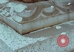Standbild Granit Stein Laterne Hiroshima Japan, 1946, aus Sekunde 33 historischem Filmmaterial Videoclip 65675042127