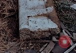 Standbild Granit Stein Laterne Hiroshima Japan, 1946, aus Sekunde 48 historischem Filmmaterial Videoclip 65675042127