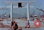 Standbild Granit Laterne Hiroshima Japan, 1946, aus Sekunde 21 historischem Filmmaterial Videoclip 65675042129