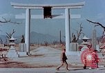 Standbild Granit Laterne Hiroshima Japan, 1946, aus Sekunde 23 historischem Filmmaterial Videoclip 65675042129