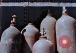Standbild Storage tank Hiroshima Japan, 1946, aus Sekunde 14 historischem Filmmaterial Videoclip 65675042131
