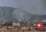 Standbild brennen Kaserne Hiroshima Japan, 1946, aus Sekunde 8 historischem Filmmaterial Videoclip 65675042140
