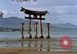 Standbild heiligen Schrein Hiroshima Japan, 1946, aus Sekunde 40 historischem Filmmaterial Videoclip 65675042141